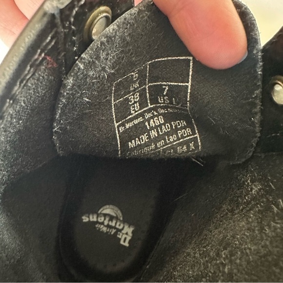 Dr. Martens Distressed 8 Eye Patent Leather Combat 1460 Ankle Boots Womens US 7 - Picture 8 of 11